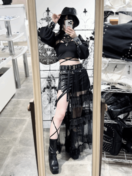 樱花妹cos《寂静岭f》女主：超绝美背 不拔火罐可惜