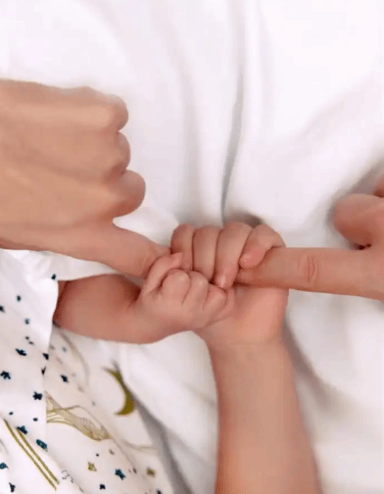 卢靖姗韩庚官宣二胎出生:一家四口儿女双全 卢靖姗韩庚官宣二胎出生:一家四口儿女双全