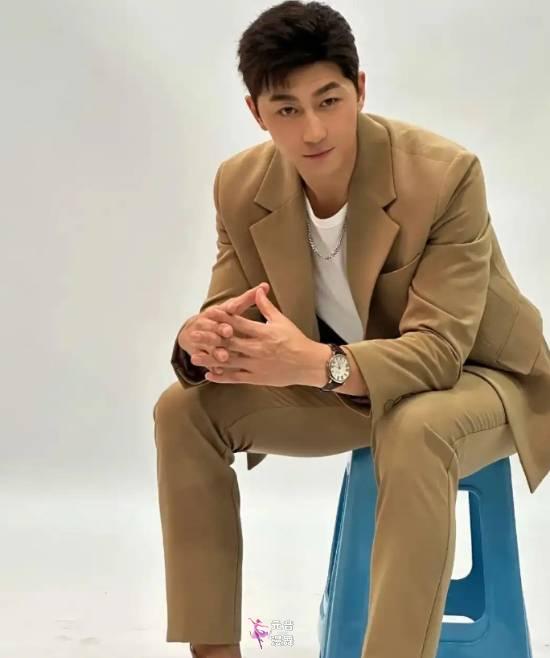 陪爬泰山男演员转行做纸尿裤:是认真的 做放心产品 陪爬泰山男演员转行做纸尿裤:是认真的 做放心产品