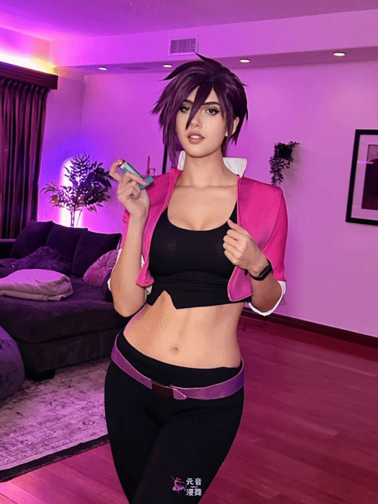 超美小姐姐cos隐形女:前凸后翘身材火辣 超美小姐姐cos隐形女:前凸后翘身材火辣