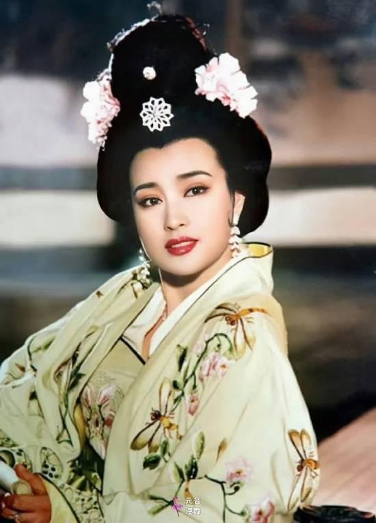 男演员回应点赞“和刘晓庆搭戏是工伤”：接受批评